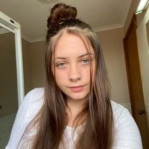 Meet your Posher, Samara